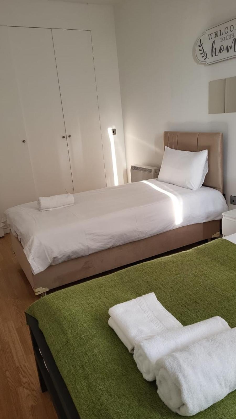 Cosy Entire Flat In Whitechapel Appartement Londen Buitenkant foto
